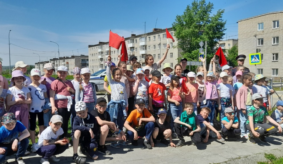 Акция «ПДД на асфальте» прошла в Верхней Туре